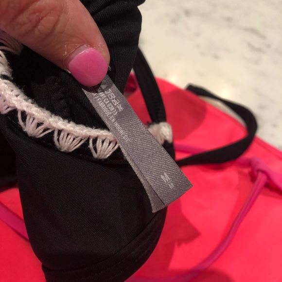 AERIE Lot of 3 High-Neck Swim Bikini Tops Size M GUC - Picture 4 of 4